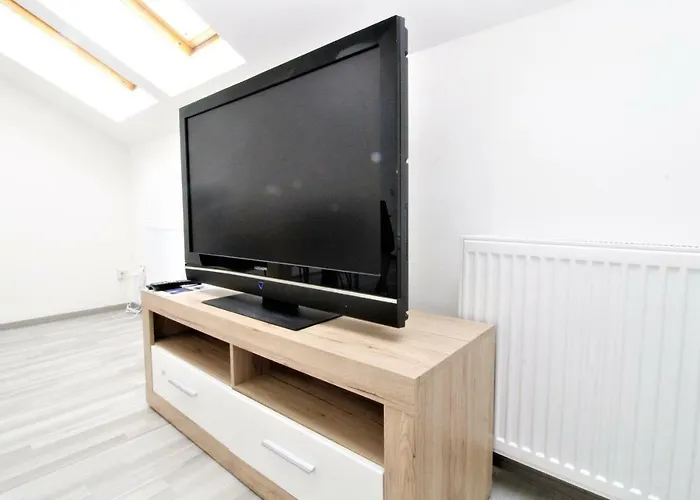 Gold: Penthouse Apartment Volkertmarkt
